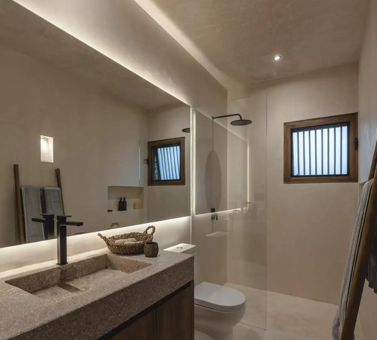 Boho Organic 3Br Villa, Gated Community, Rooftop トゥルム