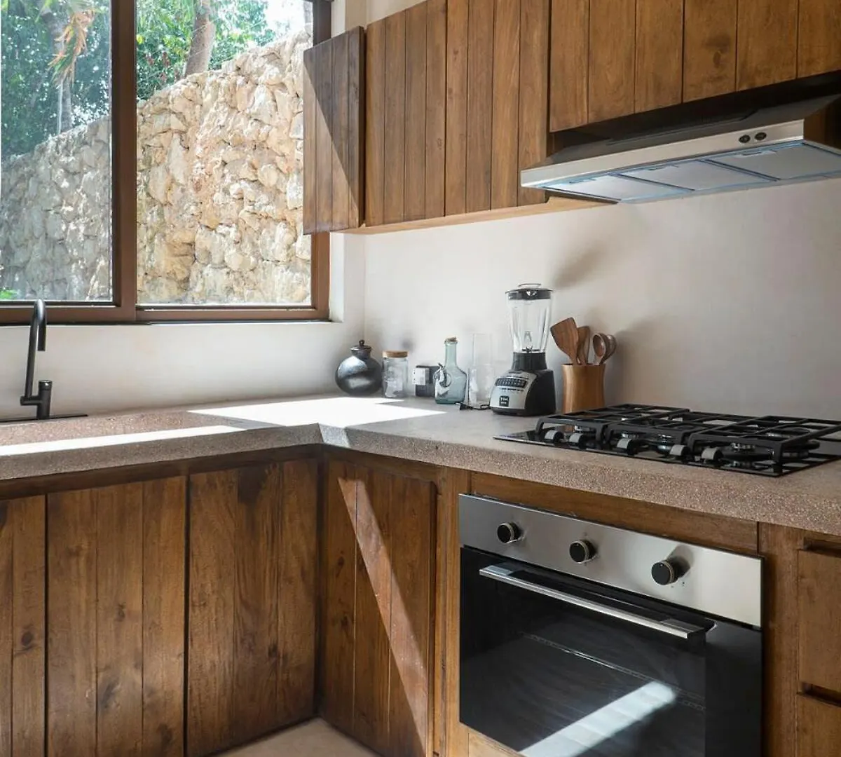 Boho Organic 3Br Villa, Gated Community, Rooftop トゥルム